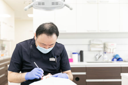 マウスピースを使った目立たない矯正治療